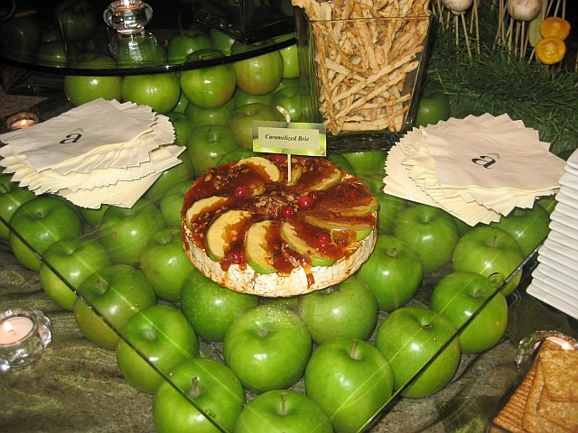 Chef’s Market Caramelized Apple Brie Dessert