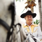 Destination Mexico Wedding Photographer  Horse