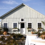 Enchanted Florist Southern Farm Wedding Photo