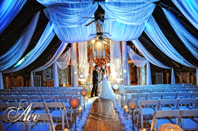 Legacy Farms: Wedding Venue with Winter Theme