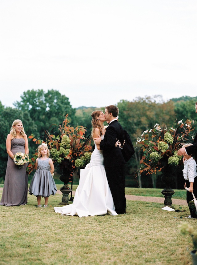 outdoor nashville wedding, traditional, cheek wood, luxury wedding, kate murphy photography