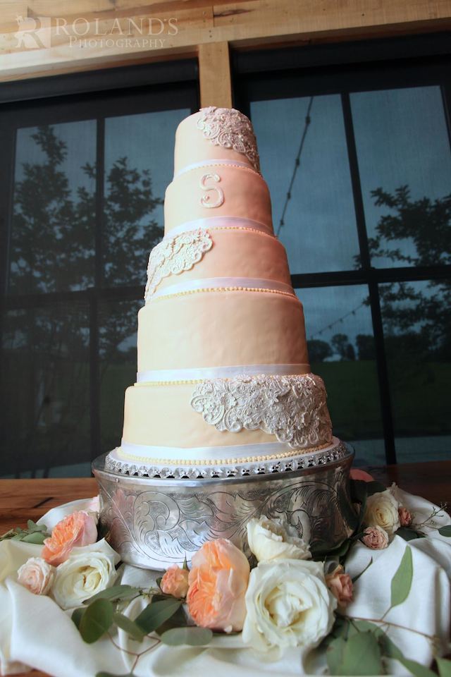 mint springs farm tennessee, luxury wedding nashville, beautiful black bride