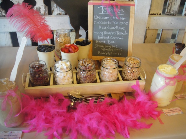 cupcake bar, chefs market, best nashville wedding food