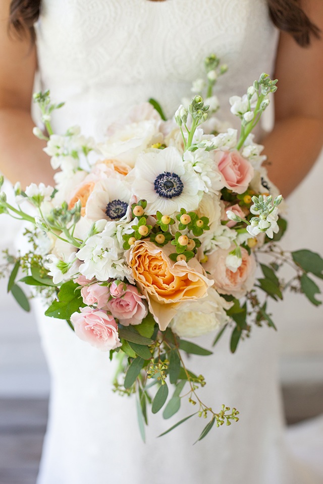 textural floral design bouquets nashville weddings, enchanted brides