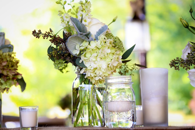 outdoor tennessee wedding, genys bridal gowns, genys florals
