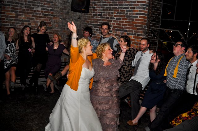 nashville wedding, cupcakes, american, vintage, DIY, dancing, reception