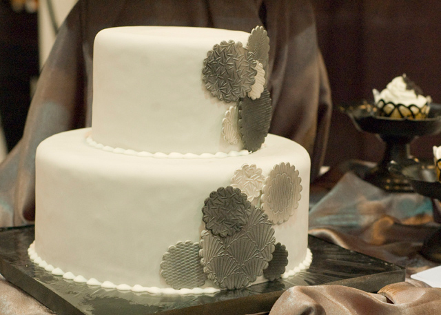 Bake-Shoppe-Nashville-wedding-specialty-cake-modern