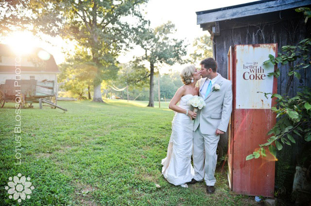 Nashville-cajun-lake-outdoor-wedding