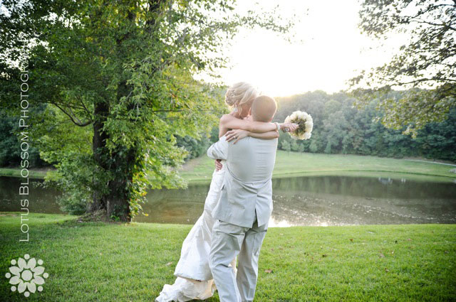 Nashville-cajun-lake-outdoor-wedding