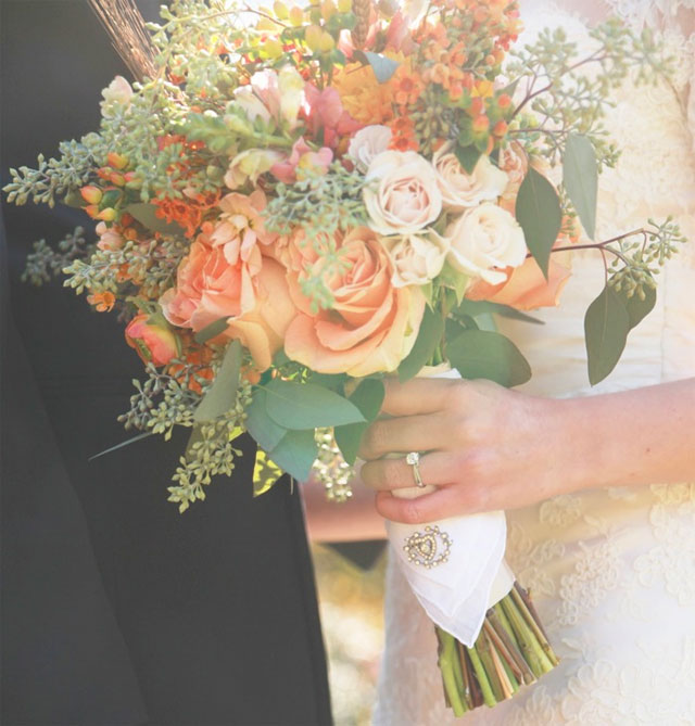 orange-wedding-flowers-Krista-Lee-Photography