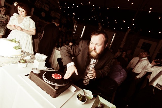 downtown-nashville-wedding-groom-dj-spin