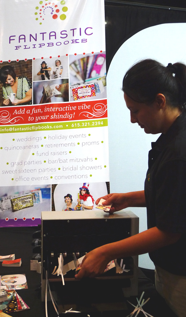 Nashville-Wedding-Photo-favors-flipbooks