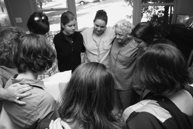 joon powell photography, prayer circle, nashville wedding, bride