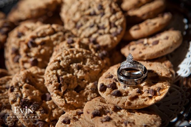 mere bulles, nashville reception, wedding, brentwood, silver, purple, buffet