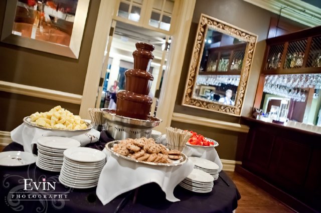 mere bulles, nashville reception, wedding, brentwood, silver, purple, buffet