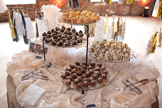 Nashville-wedding-dessert-idea-truffles
