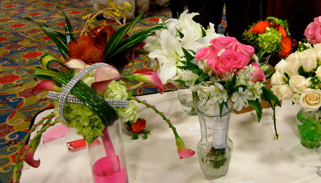Using-bouquets-for-centerpieces