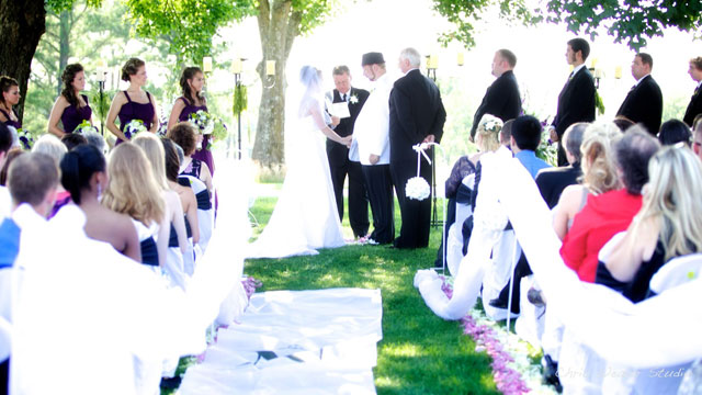 Nashville-romantic-shakespeare-inspired-wedding