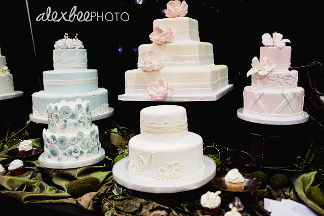 Nashville-custom-wedding-cake
