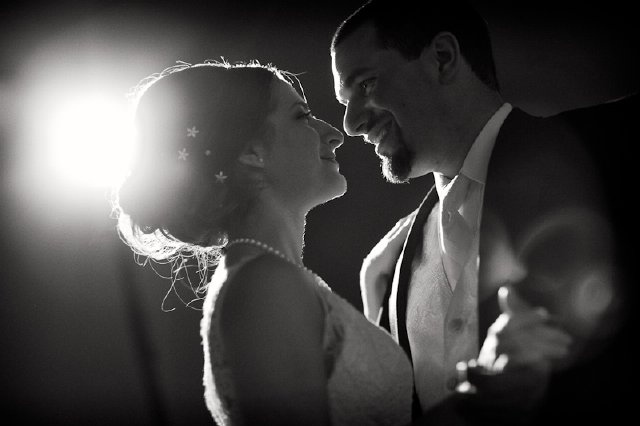 bride and groom, nashville, wedding, first dance, comso creations