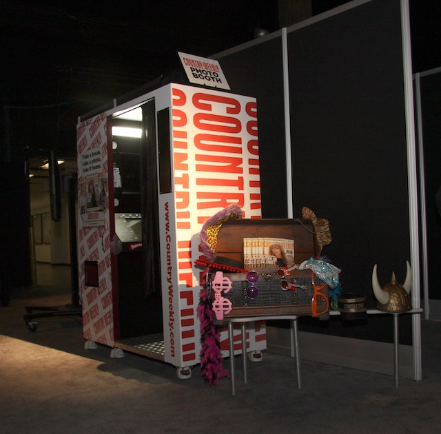 country weekly, celebrity wedding nashville, photo booth ideas, nashville 