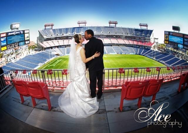 nashville wedding, LP field, downtown, football field wedding