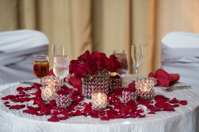 red winter wonderland hilton garden inn nashville wedding